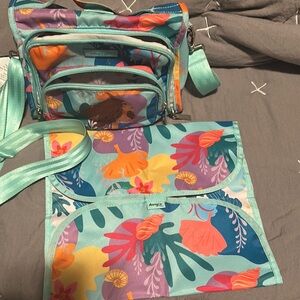 Ju-Ju-Be|DISNEY Blue Tropical Print ON THE GO DIAPER BAG